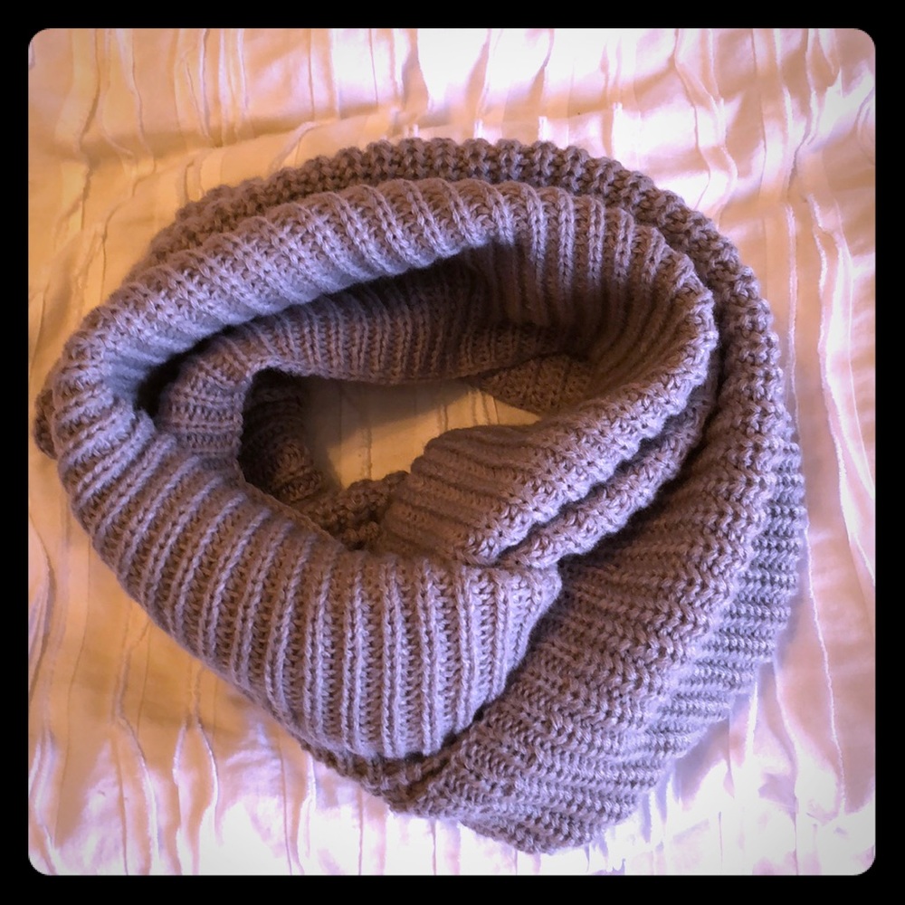 Chunky Infiniti scarf